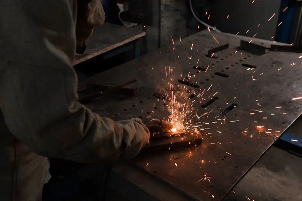 What are the control measures for welding deformation of sheet metal?